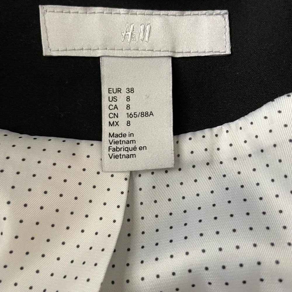 H&M Black Fitted Blazer - Picture 8 of 9